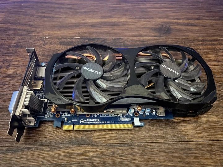 Видео карта GTX 660 2 gb