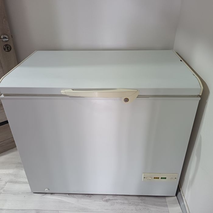 Морозильник, в отличном состоянии