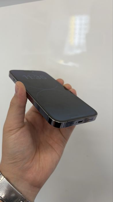 Продам iPhone 14 Pro - 256Gb