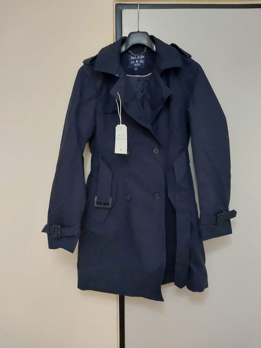 Тъмно синьо дамско манто