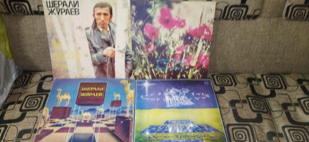 Узбекский пластинки Смотрите 3 фото Читайте описании