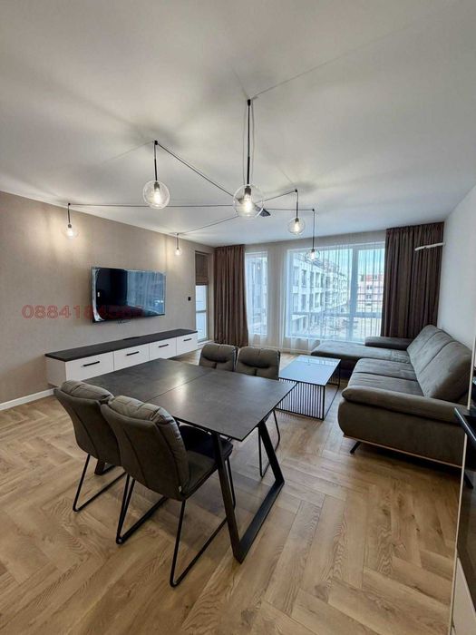 Продава се Двустаен апартамент в Пловдив, Кършияка - 85 кв.м за 921 €/кв.м - Снимка #3