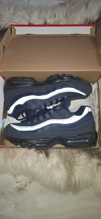 Adidasi nike air max 95