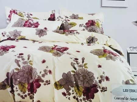 Lenjerii ce conțin 4 piese