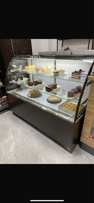 Витринный холодильник
