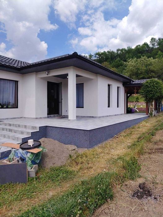 Casă nouă de vânzare în Cerghid (Mureș) – 2 dormitoare, teren 1.600 mp