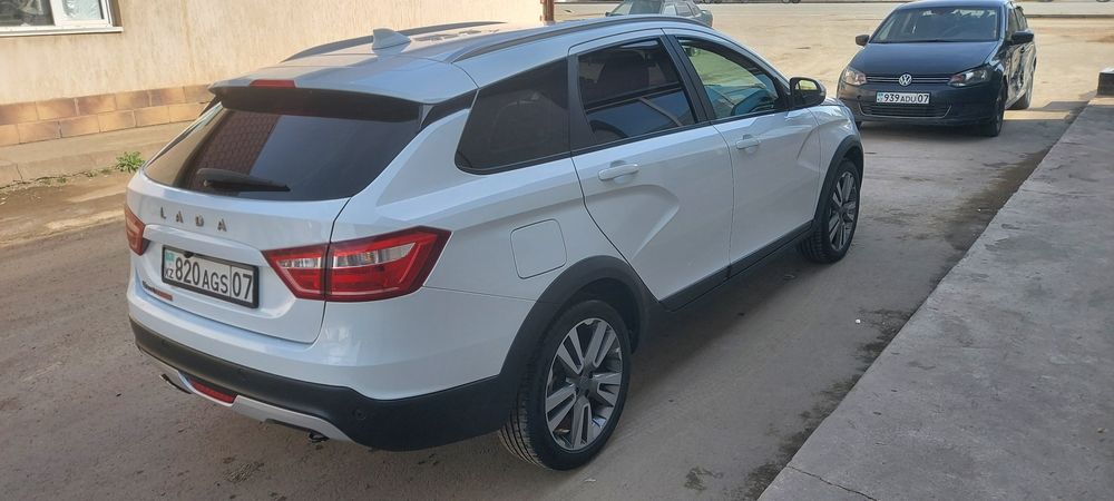 Lada Vesta Cross