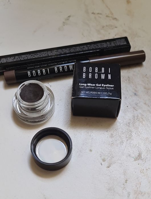 Козметика на Bobbi Brown, Mac, Sheisedo