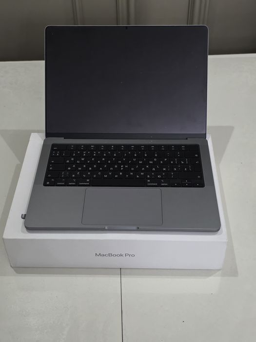 Macbook pro m3 14 дюймов