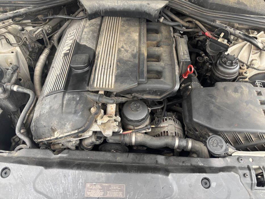 БМВ е60 2.2 бензин на части