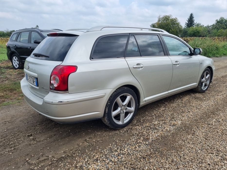 Dezmembrez Toyota Avensis T25 2.2 Dcat 2003-2009