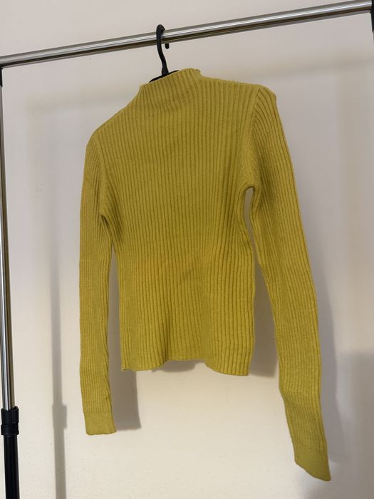 дамски пуловери в различни цветове