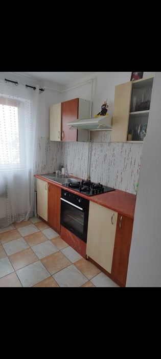 Închiriez apartament str Arțarilor Bistrița  et3 ,telefon 0740439315,