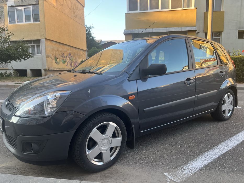 Vand : Ford Fiesta  JH1