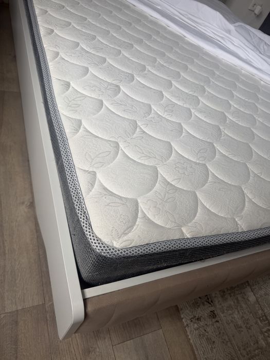 Кровать 160*200. Без матраса