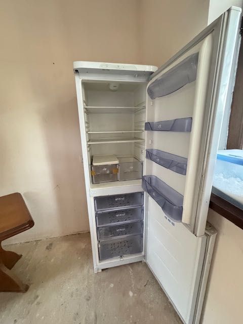 Холодильник Бирюса