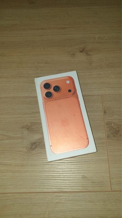 Cutie Iphone 17 Pro