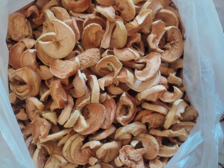 Яблоки сушеные отличного качества