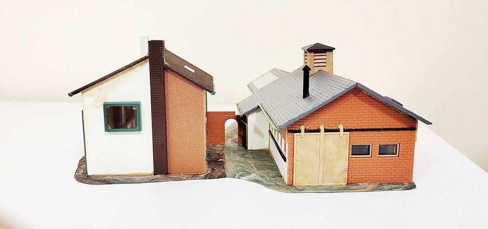 Macheta cladire ferma animale diorama H0 1:87 CFR