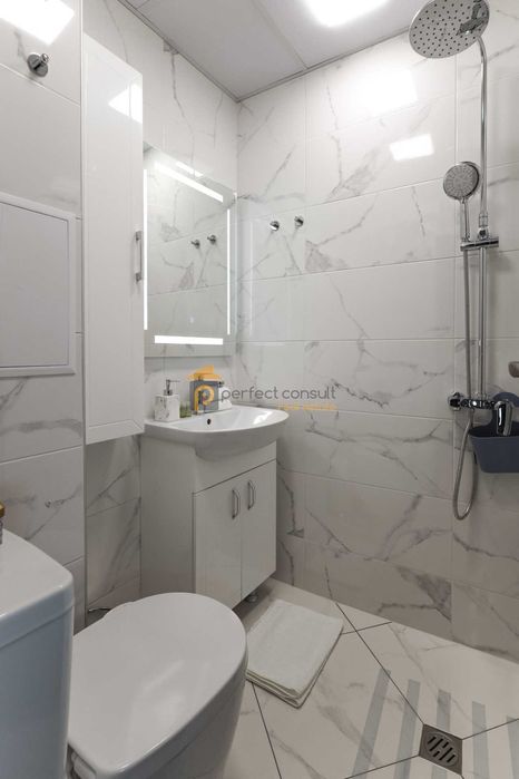 Дава се под наем Двустаен апартамент в Пловдив, Център - 65 кв.м за 568.14 € - Снимка #4