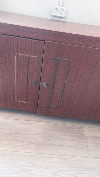 Продается тумба коричневый