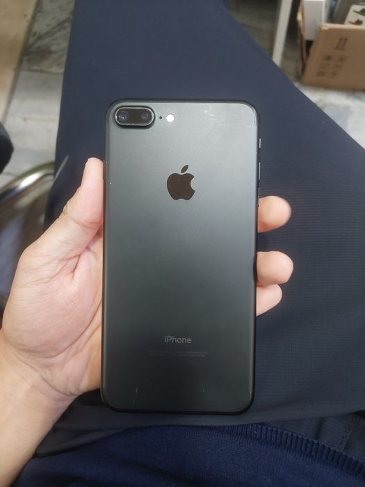 Iphone 7 +  550.000 som dostavka bor