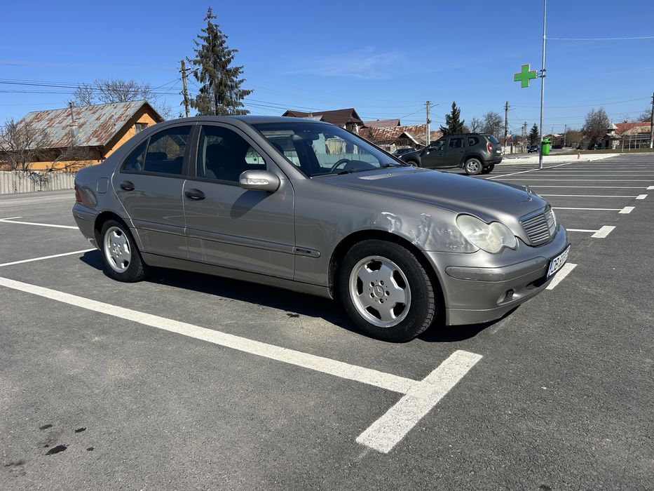 Vand Mercedes Benz C200