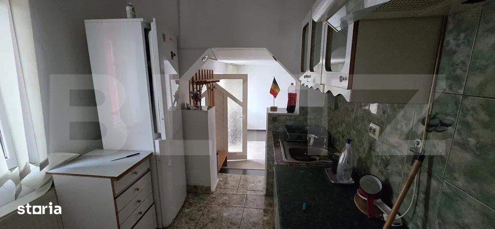 Casa de vanzare, 184 mp, zona Reghin
