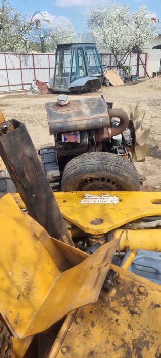 Motor buldoexcavator