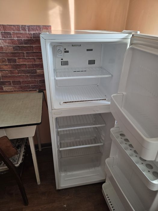 Холодильник LG Express Cool