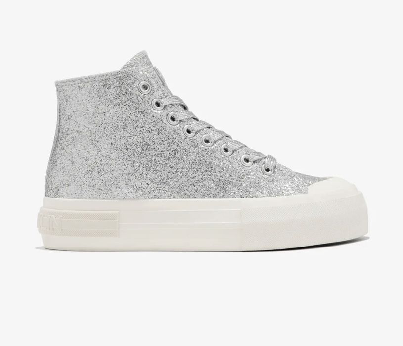 Сребристи кецове