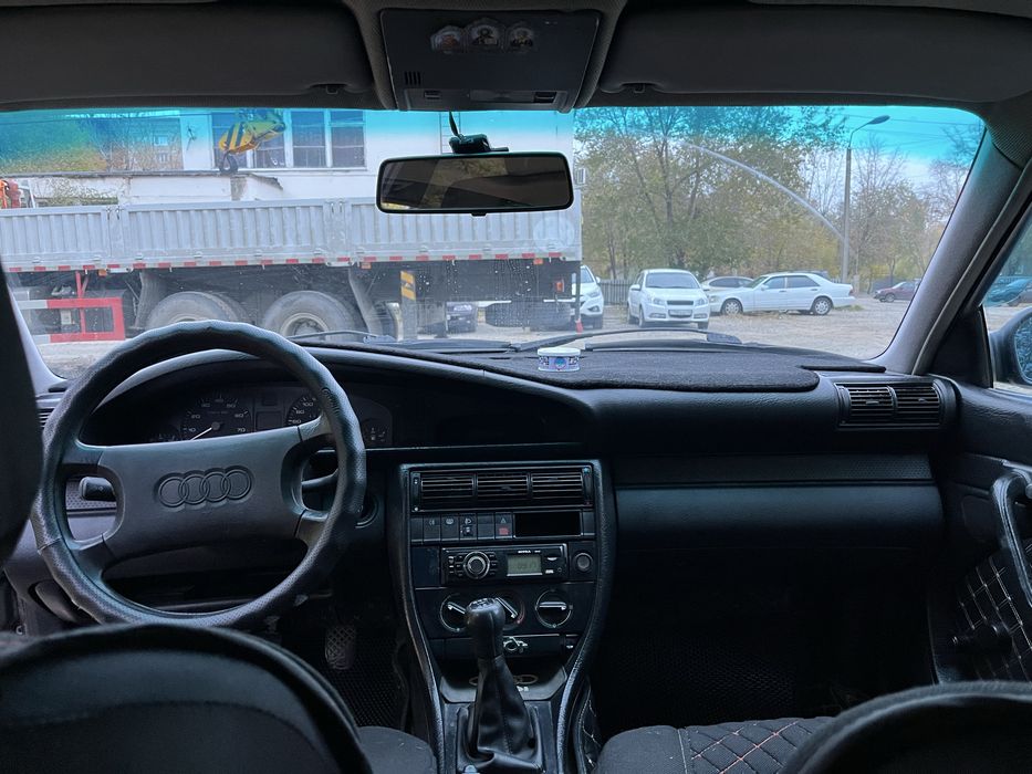 Продам Audi 100c4 2.0