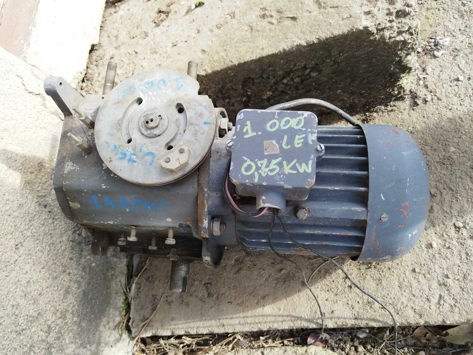Reductor cu motor 0,75 KW