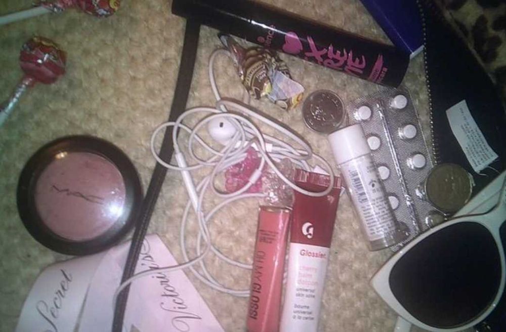 Negotiable price Ipad for y2k aesthetic photos model A1460 free case