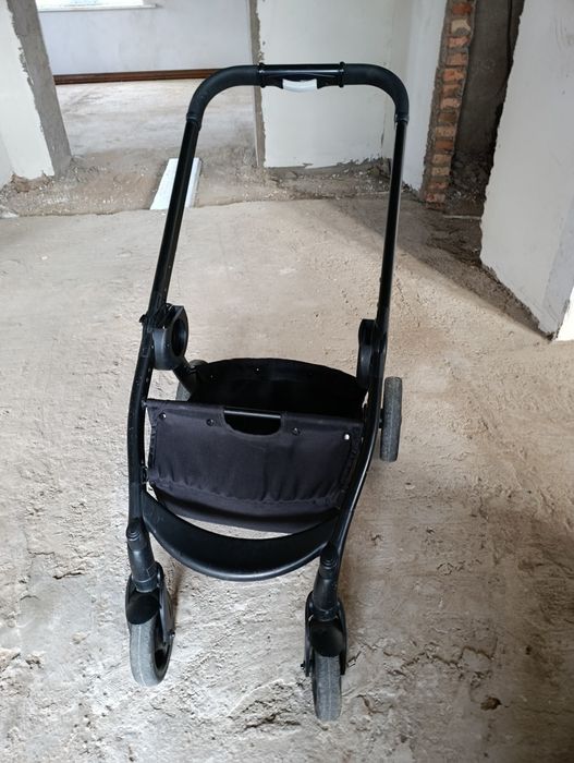 Продам коляску  чика