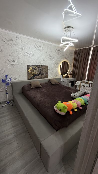 Продам кровать двухспальную