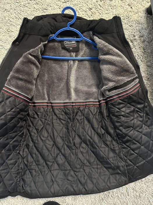 Продам куртку на мальчика