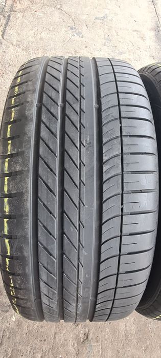 4 anvelope vara runflat Goodyear 2019 fata 255/50/19,spate 285/45/19.