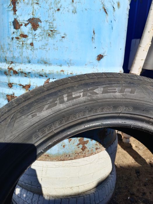 Продам 4 шины 225х55х18