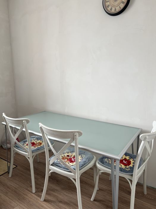 Продам кухонный стол