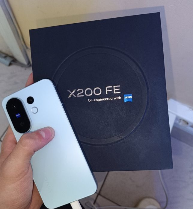 Vivo x200FE глобалка 12/512
