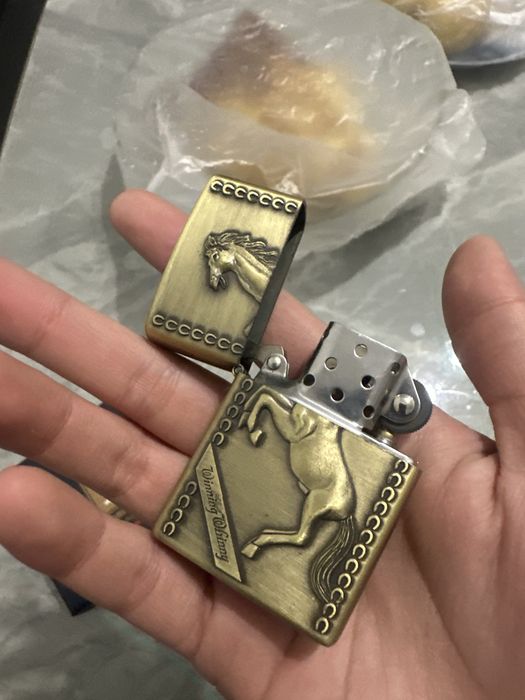 Зажигалка безиновая