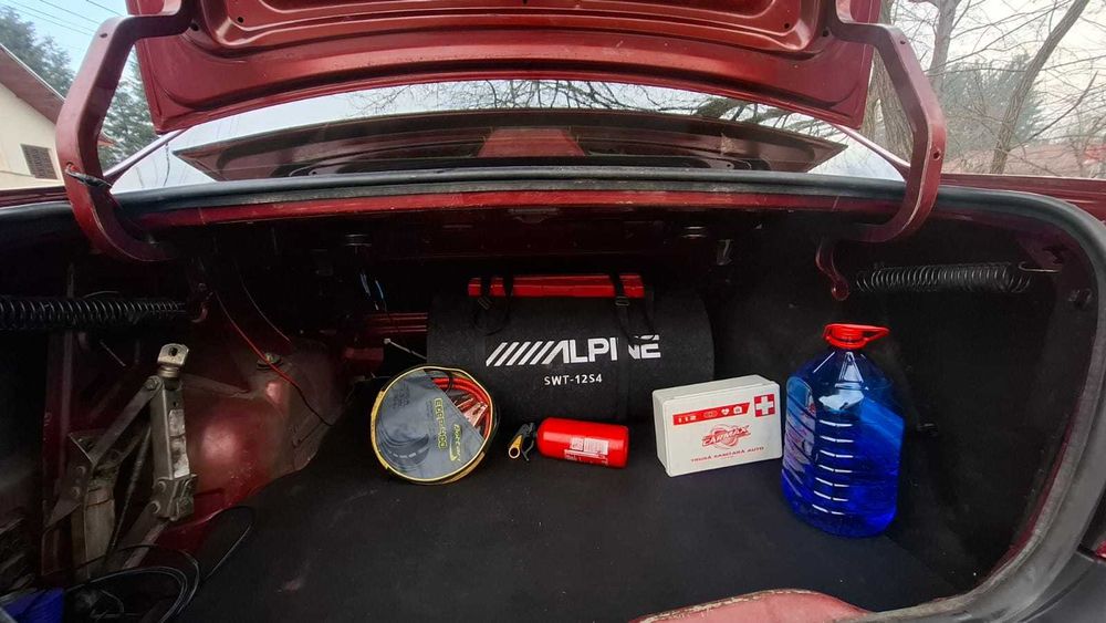 Dacia Logan 1.6 MPI | JBL + Subwoofer | Navi | Cameră marșarier