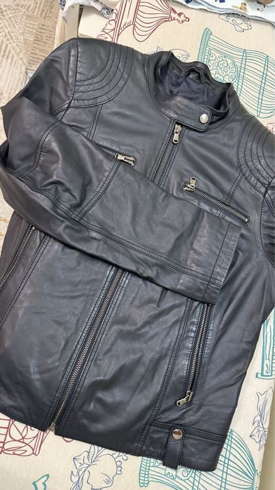 Кожаная куртка весенняя