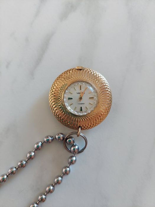 Позлатен винтидж часовник Чайка 17 Камней