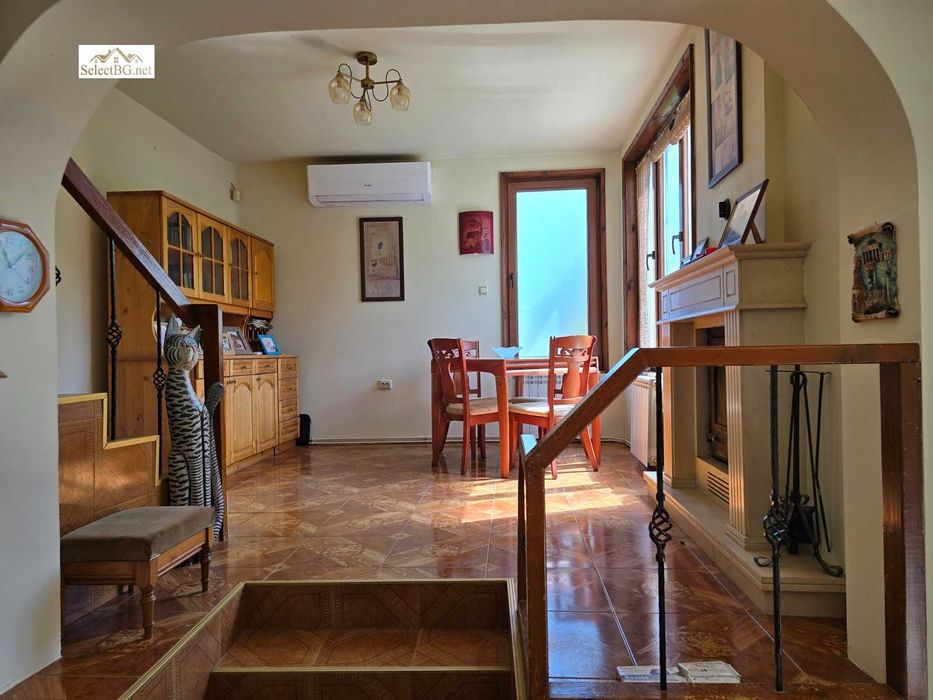 Продава се Къща в с. Къпиново, Област Велико Търново - 180 кв.м за 1111 €/кв.м - Снимка #2