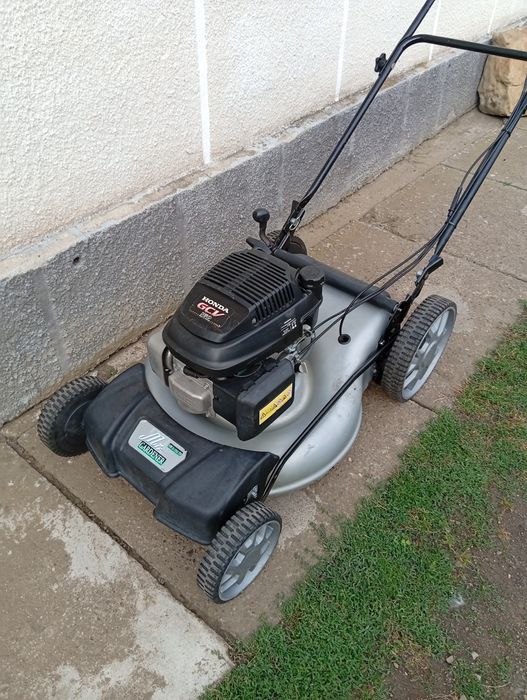 Mașină de tuns gazon ,cositoare iarba MTD HONDA