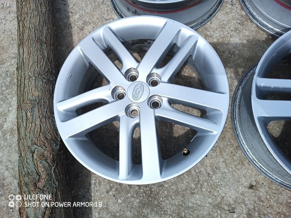 Toyota Yaris, Subaru Trezia 16 цола