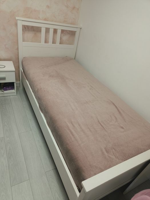 Pat Ikea hemnes 90x200