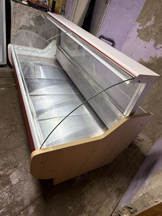 Витринный холодильник под мясо